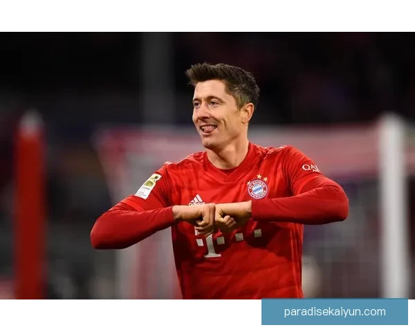 莱万多夫斯基刷新波兰国家队进球纪录，表现亮眼，成为历史最佳射手。