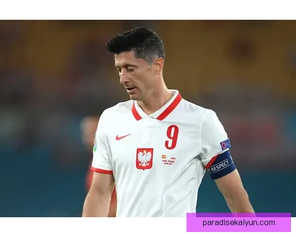 莱万多夫斯基近期状态回暖，连续5分钟打入9球引发关注